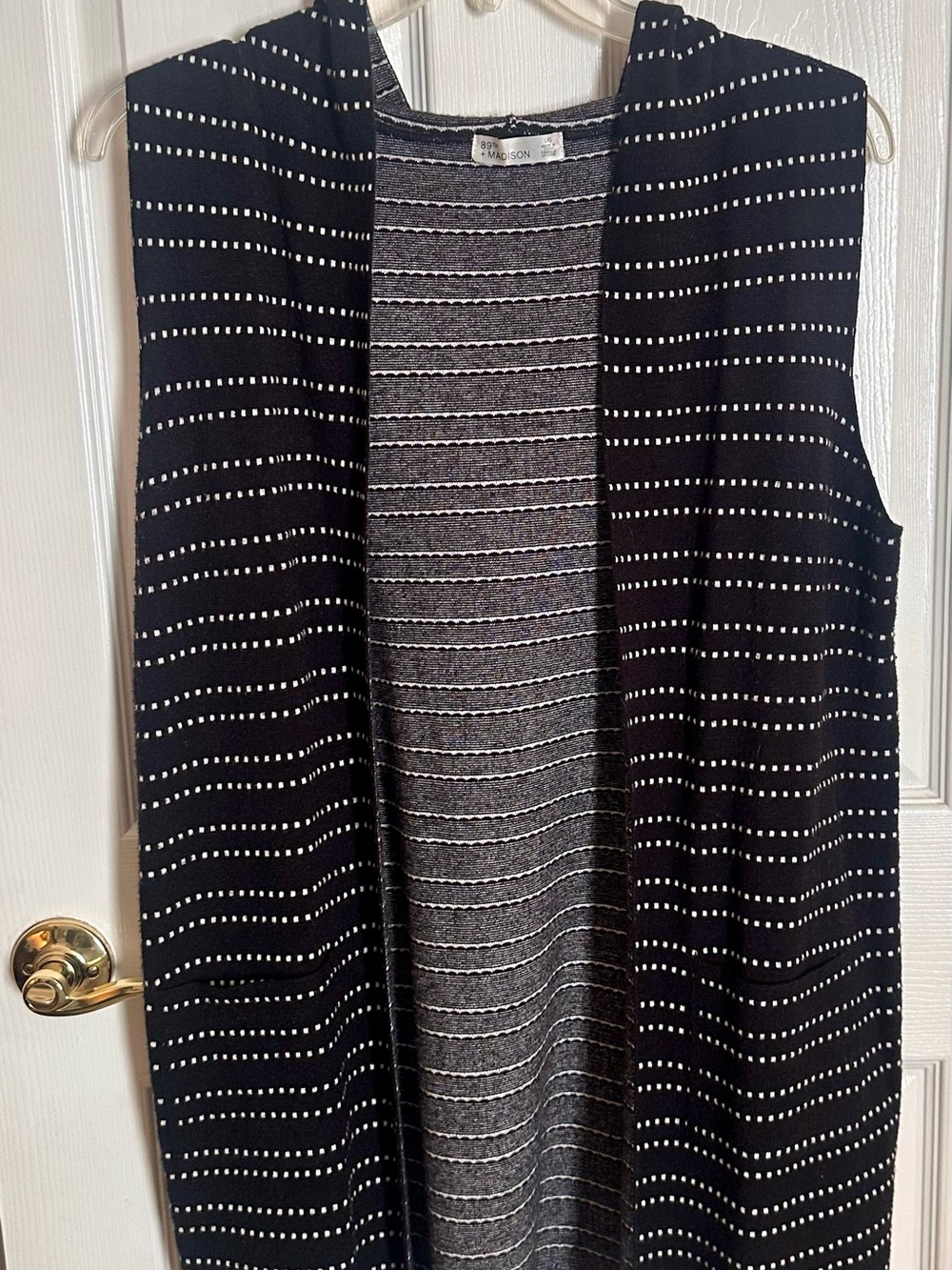 89th & Madison Black and White Striped Sleeveless Long Vest